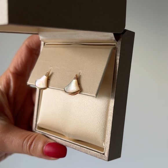BVLGARI Diva’s Dream Earrings - Picture 1 of 9